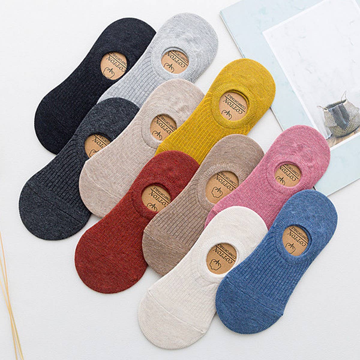 WOMEN'S SOLID COLOR SHALLOW INVISIBLE SOCKS