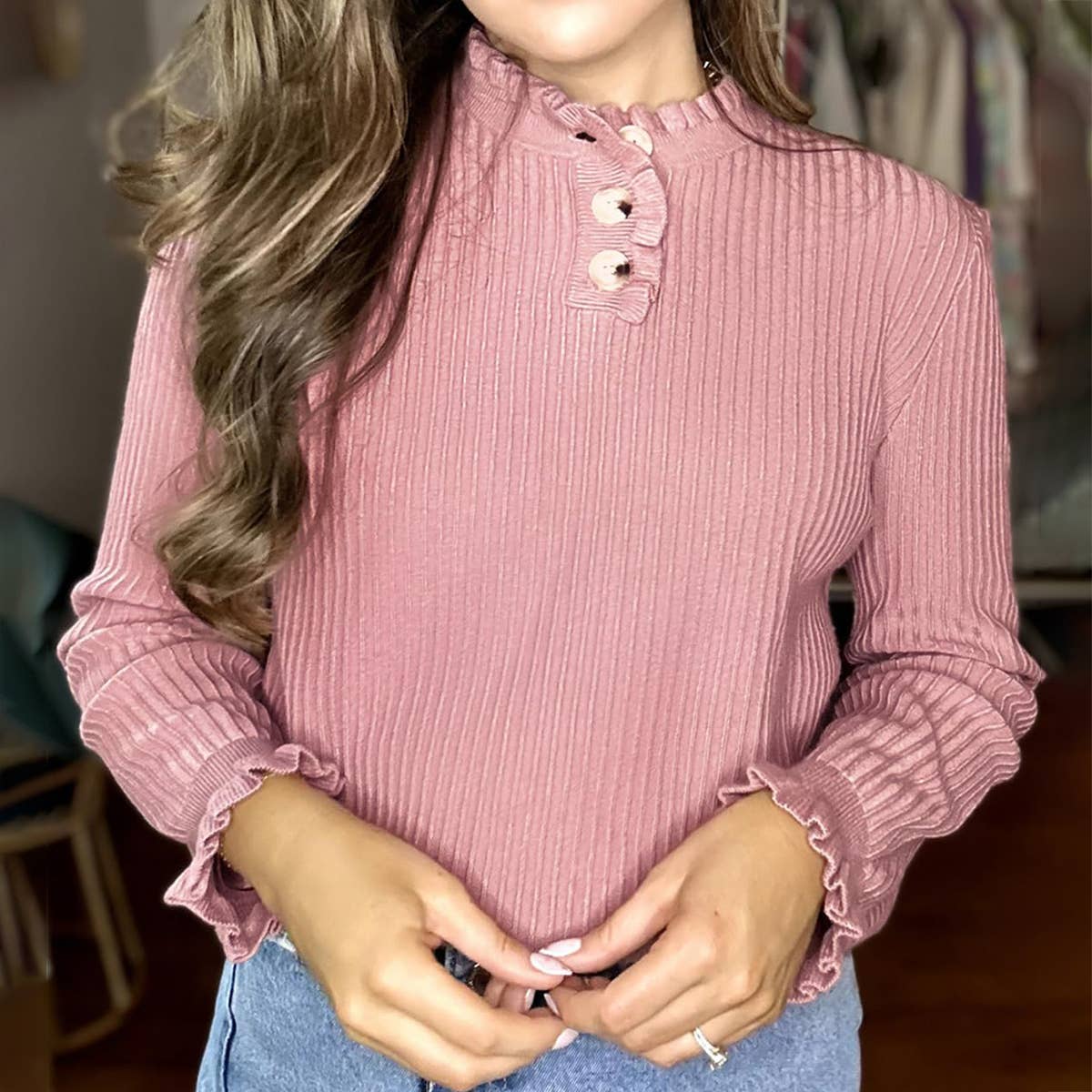 ROUND NECK WOODEN EAR NECK WOMEN'S KNITTED TOP