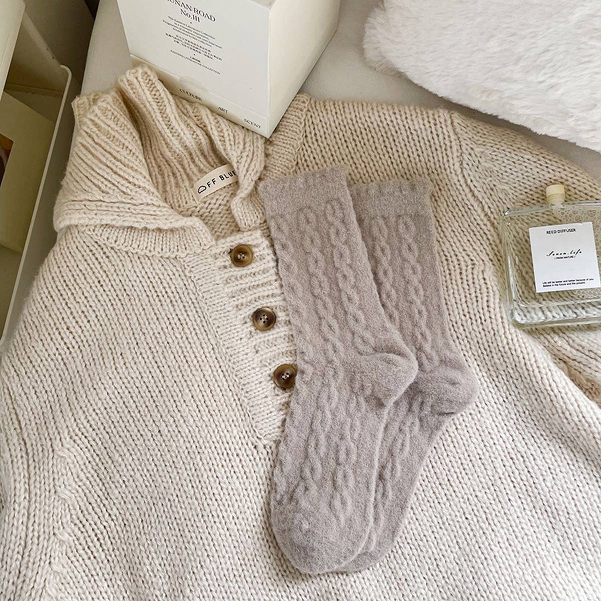 SOLID COLOR TWIST THICK WARM SOCKS_CWMS0879