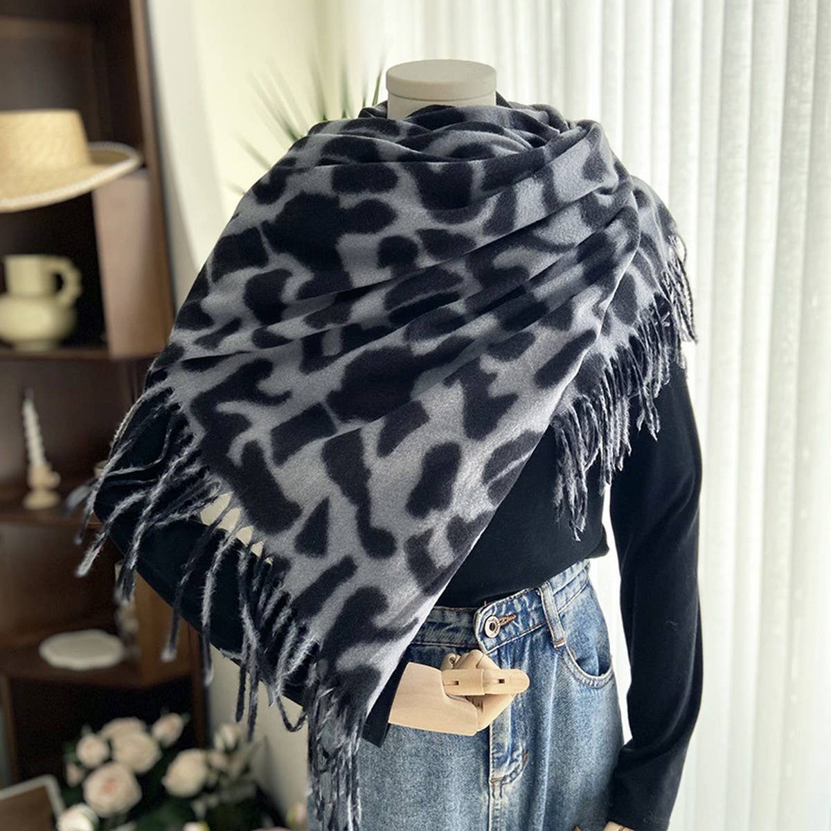 Double-Sided Leopard Print Scarf - Cozy Wrap