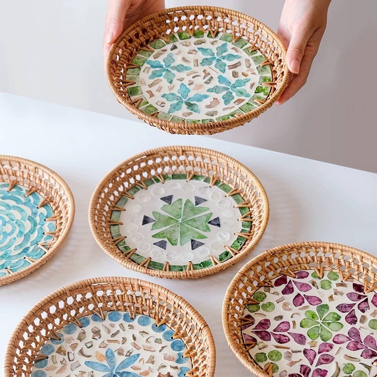 HAND-WOVEN RATTAN DESSERT CREATIVE FRUIT PLATE