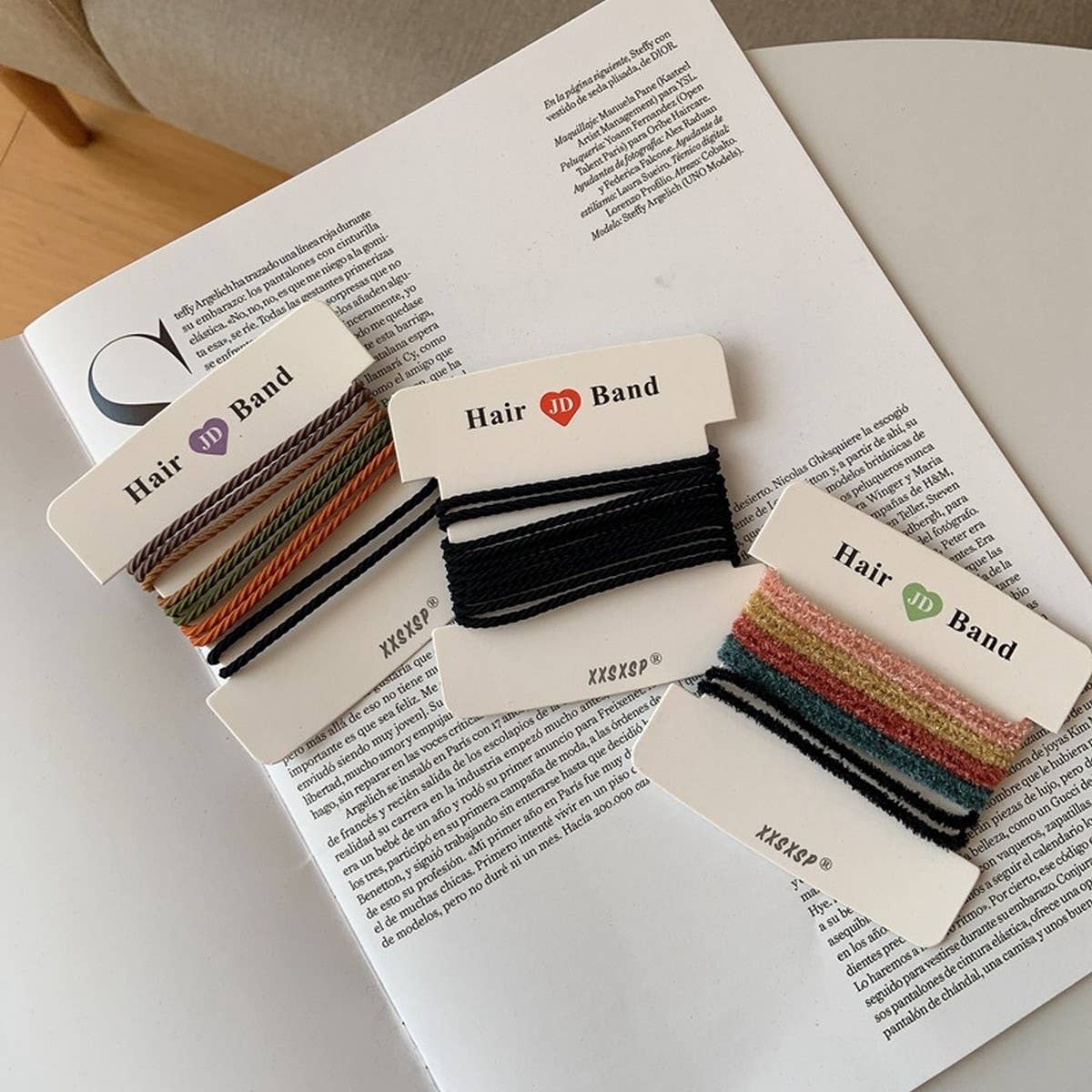 10-PACK OF SIMPLE AND VERSATILE HAIR SCRUNCHIES_CWAHA2732