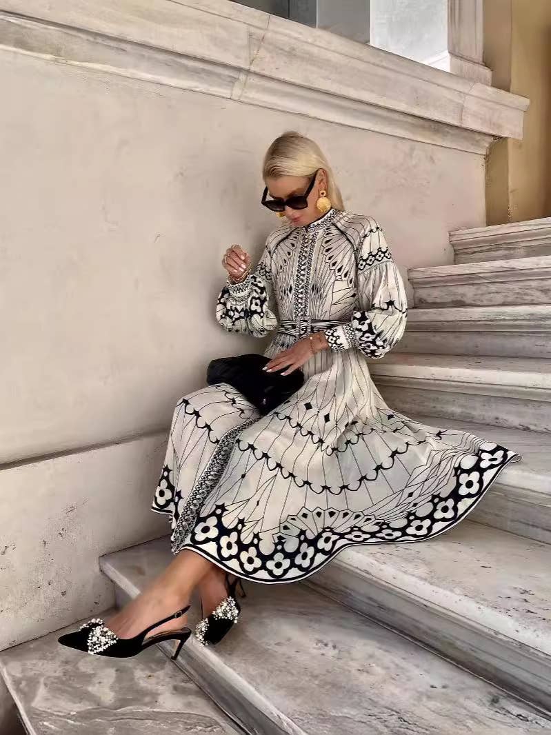 Loose casual retro lantern sleeve and belt dress