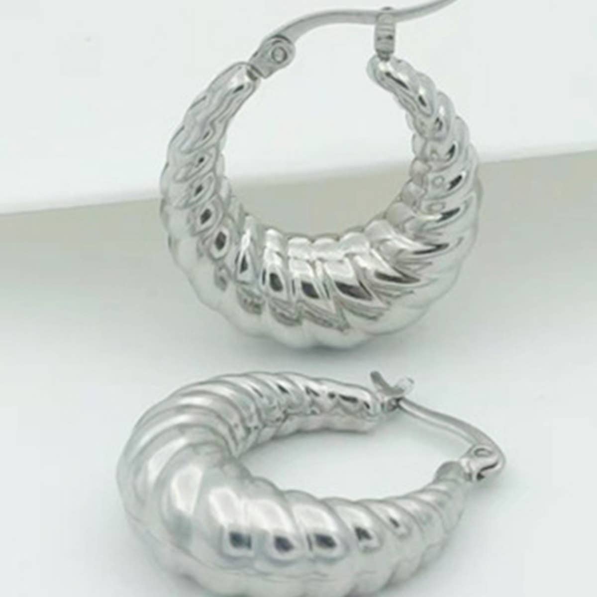VINTAGE STAINLESS STEEL HOLLOW HOOP EARRINGS