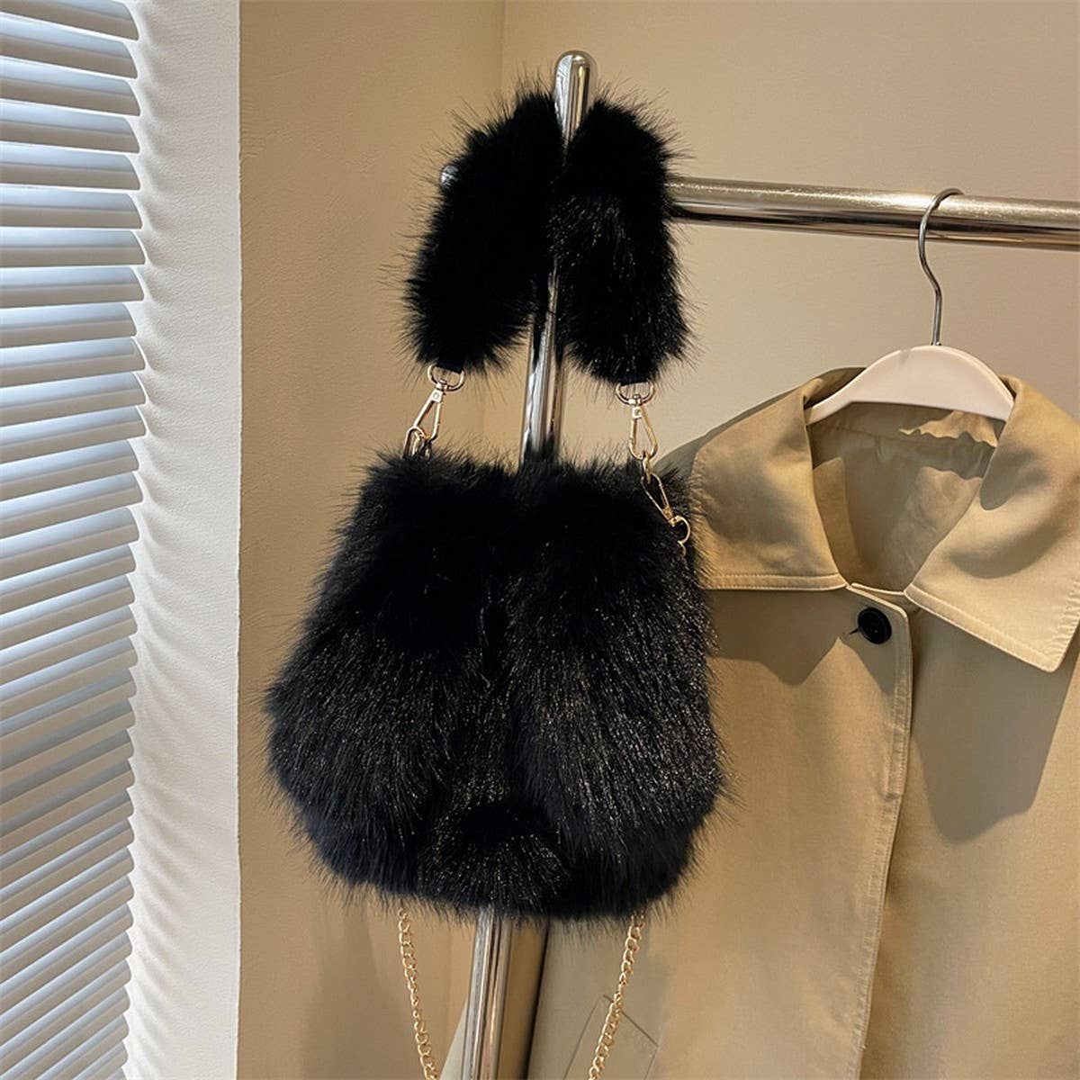 WINTER CUTE CARTOON EXQUISITE RABBIT EARS PLUSH BAG_CWAB3945