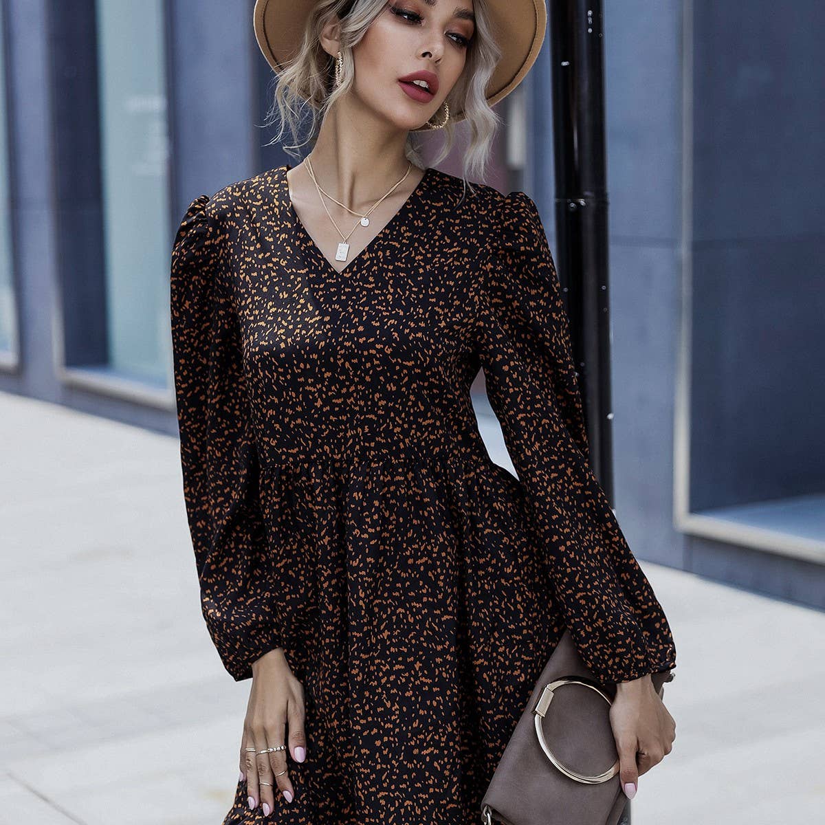 Long-sleeved casual V-neck print dress