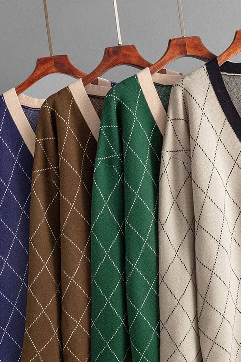 CWOCAL00676_V NECK LOOSE BUTTON PLAID KNIT CARDIGAN