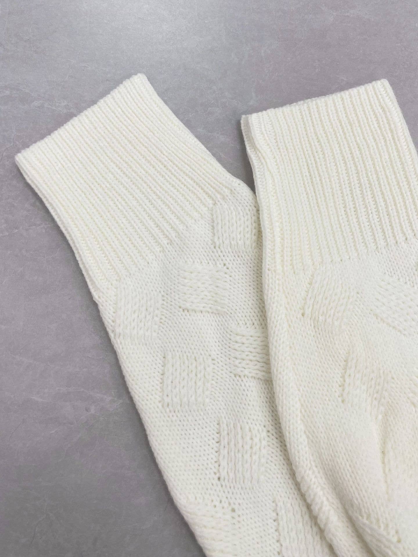 Laid-back high-neck knitted pullover sweater