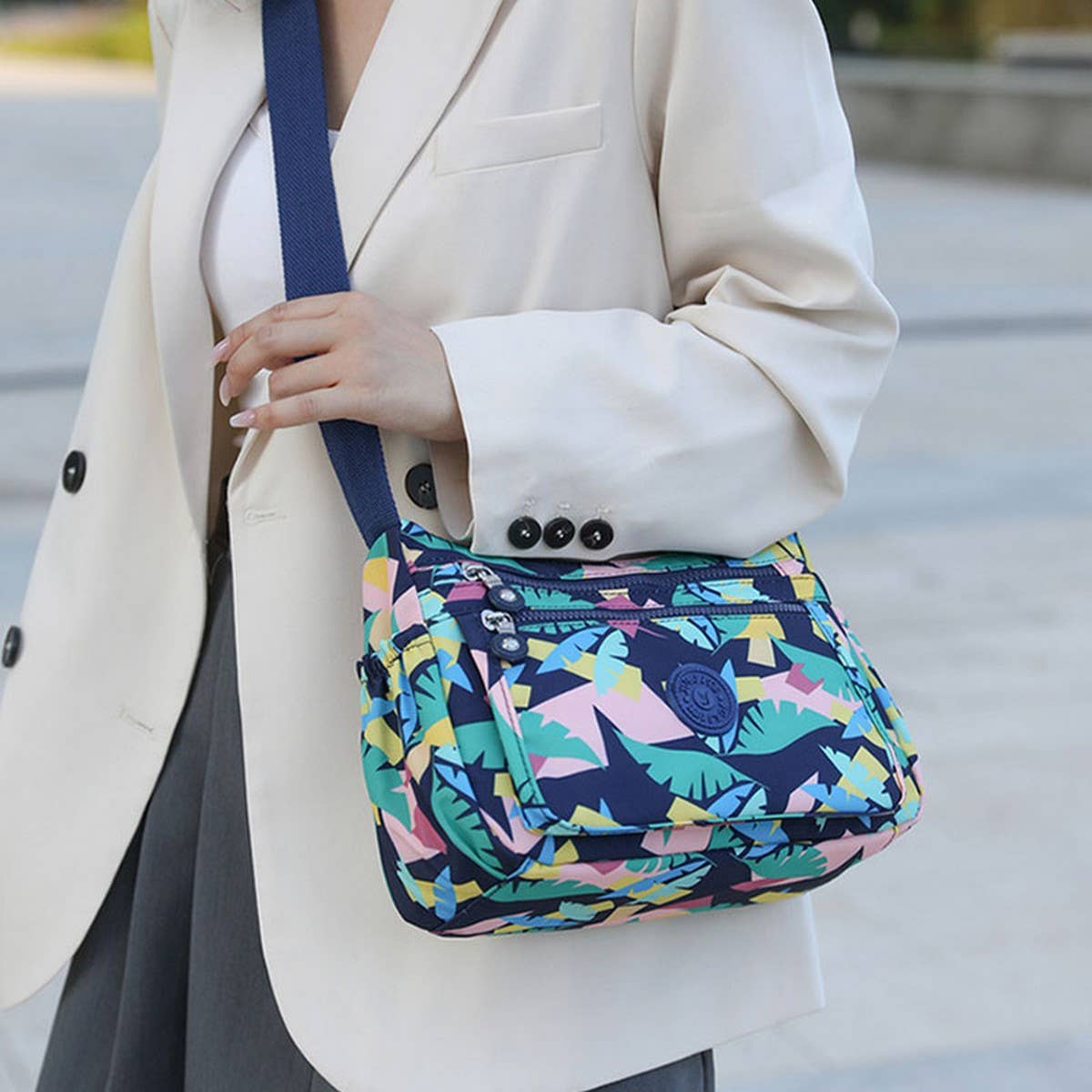 FASHION PRINTED SHOULDER CROSSBODY BACKPACK_CWAB3522