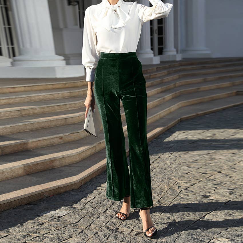 High-waisted casual pants in golden velvet
