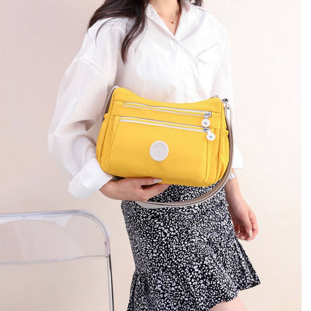 SIMPLE LARGE CAPACITY SHOULDER MESSENGER BAG_CWAB3516