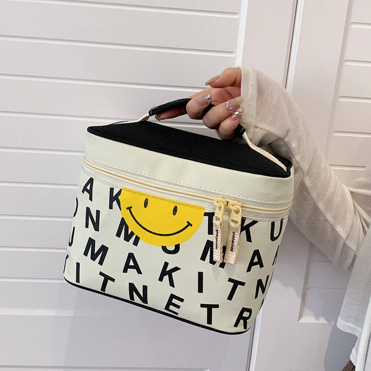 NEW STYLE CARTOON CUTE PORTABLE COSMETIC BAG_CWAB4492