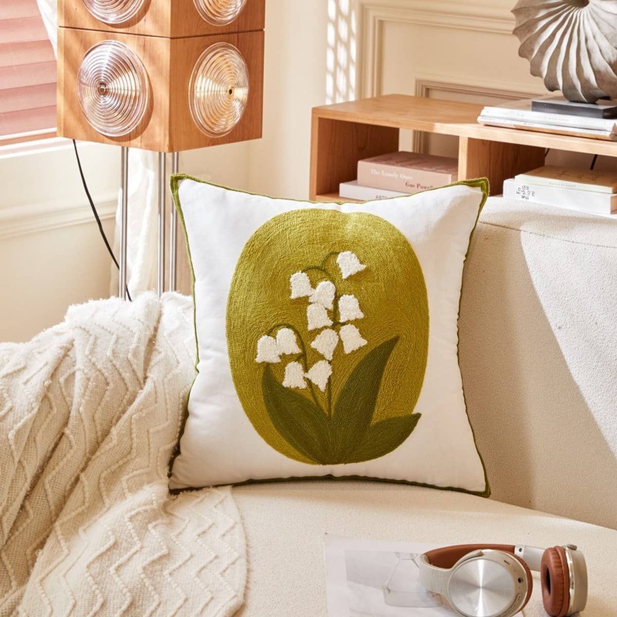 DAISY FLORAL TUFTED PILLOW COVER COTTAGE CHIC DECOR_CWMM7686