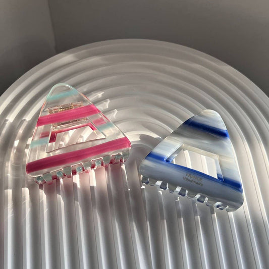 STRIPED TRIANGLE SIMPLE HAIRPIN_CWAHA2634