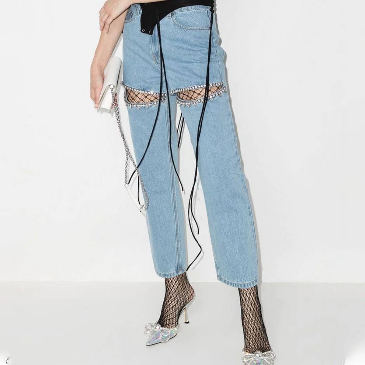 MID RISE STRAIGHT HOLLOW DIAMOND STUDDED JEANS
