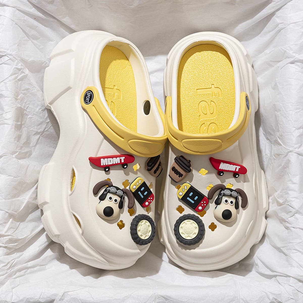 CASUAL CUTE AIRPLANE DUAL-PURPOSE HOLE SANDALS_CWSHS0815