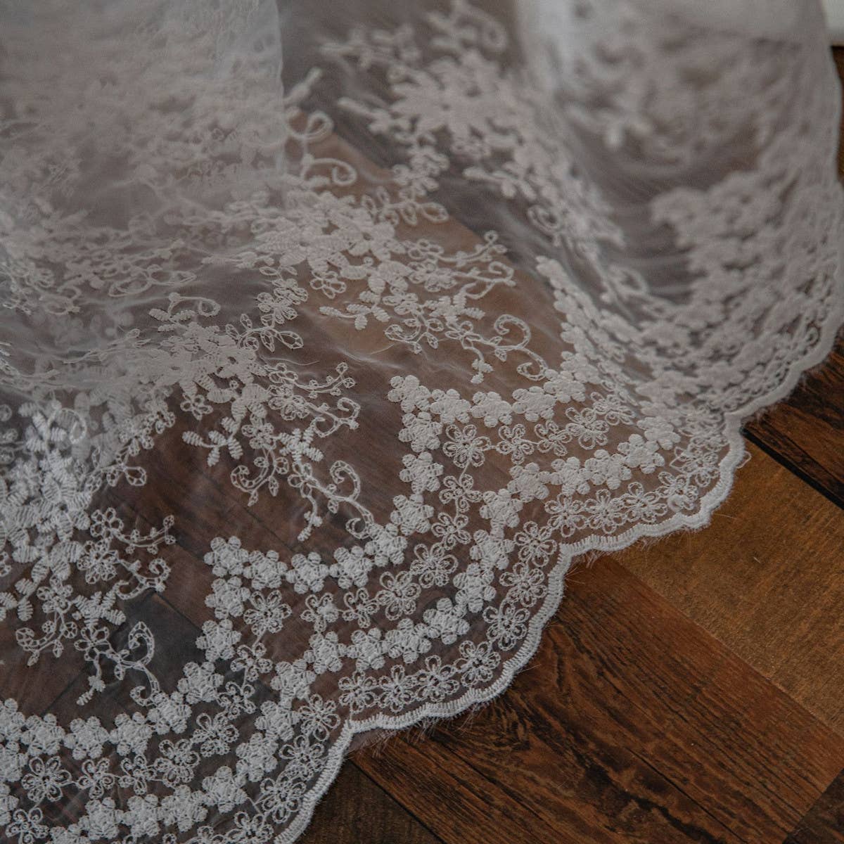 HOME FLOWER EMBROIDERED LACE TABLECLOTH