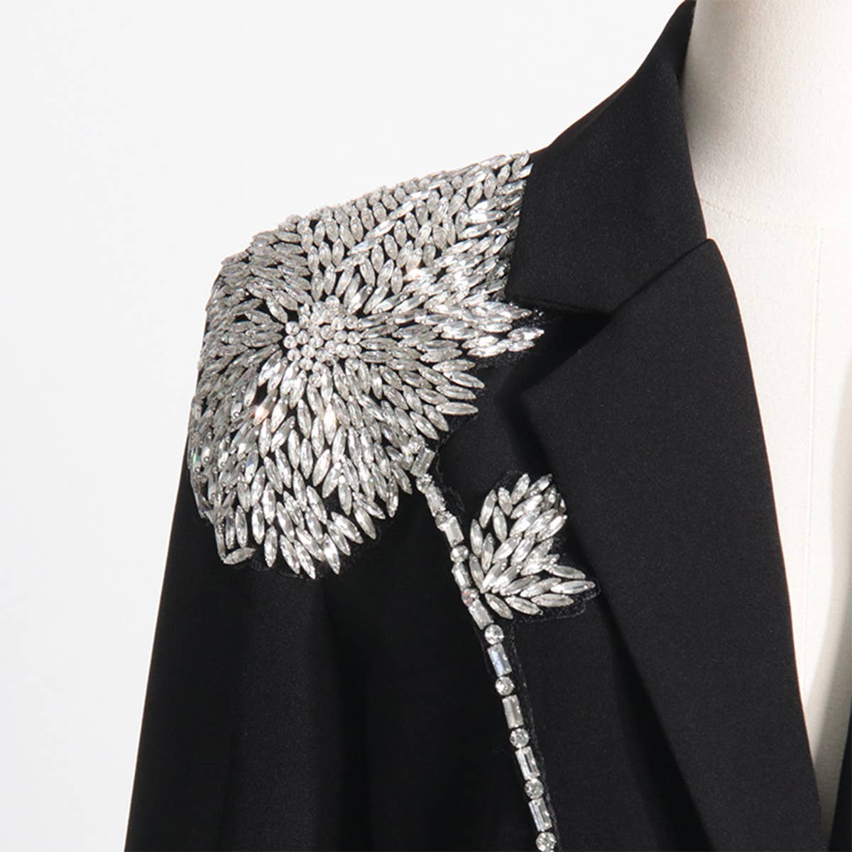 Beaded Floral Blazer ??Loose Fit Elegant Look_CWOCO1233