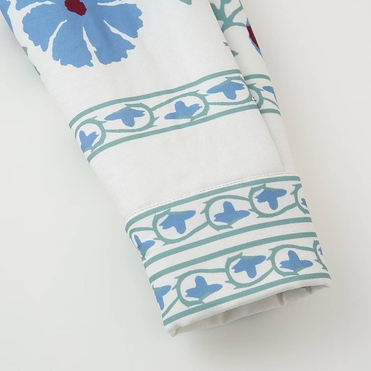 BOW-DECORATED ROUND-NECK CASUAL QUILTED JACKET_CWOJA1556