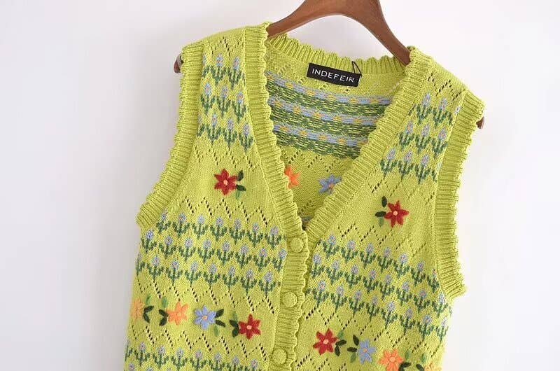 V-neck single breasted floral embellished vest