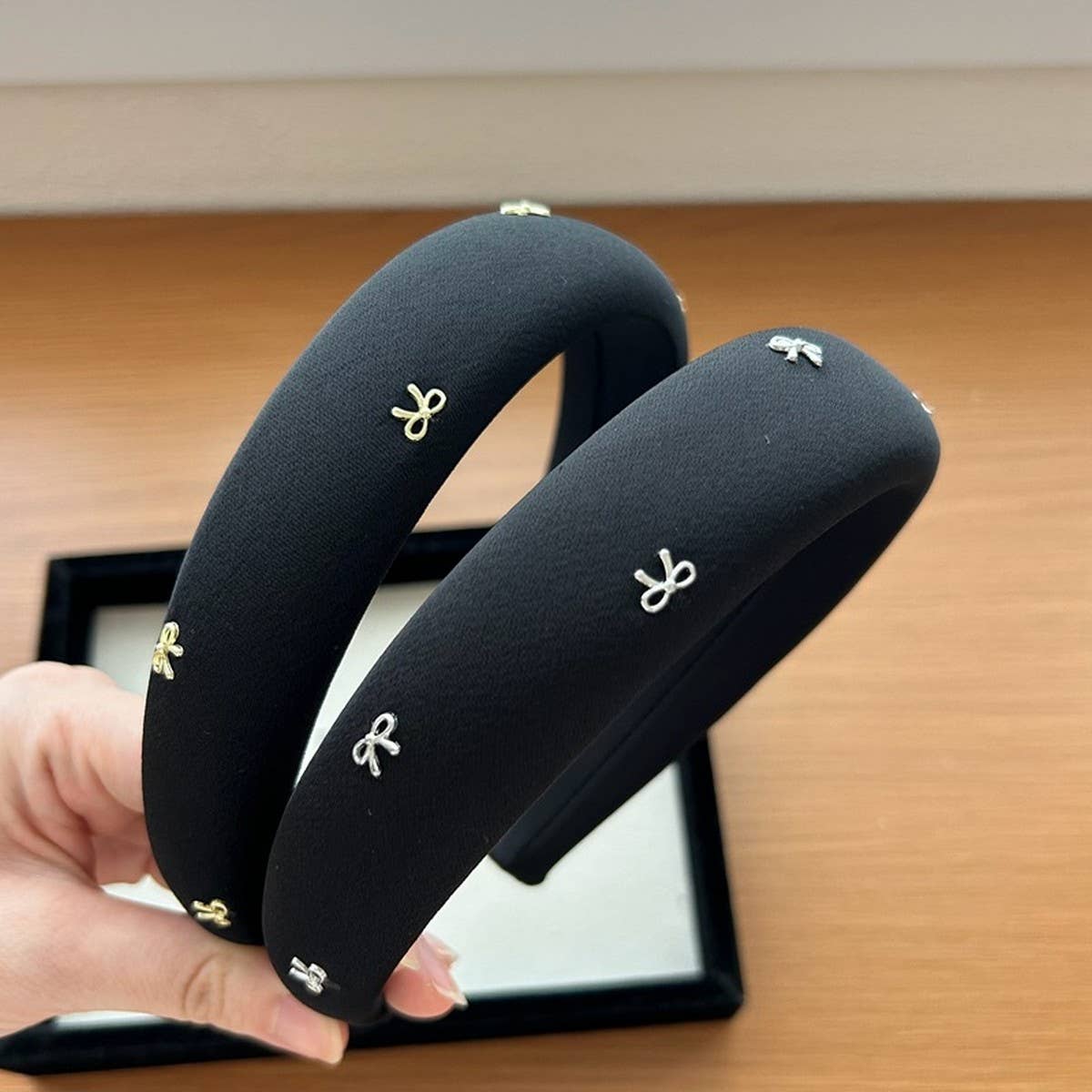 BOW-KNOT WIDE-BRIMMED HIGH-TOP HEADBAND_CWAHA2846