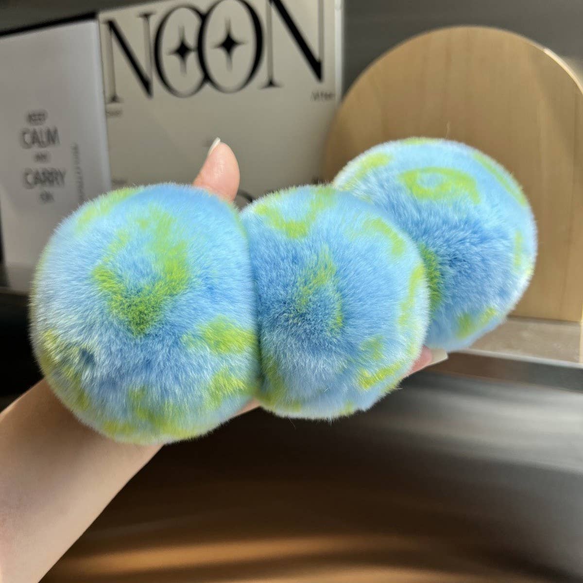 CUTE FUR BALL CAR KEYCHAIN BAG PENDANT GIFT