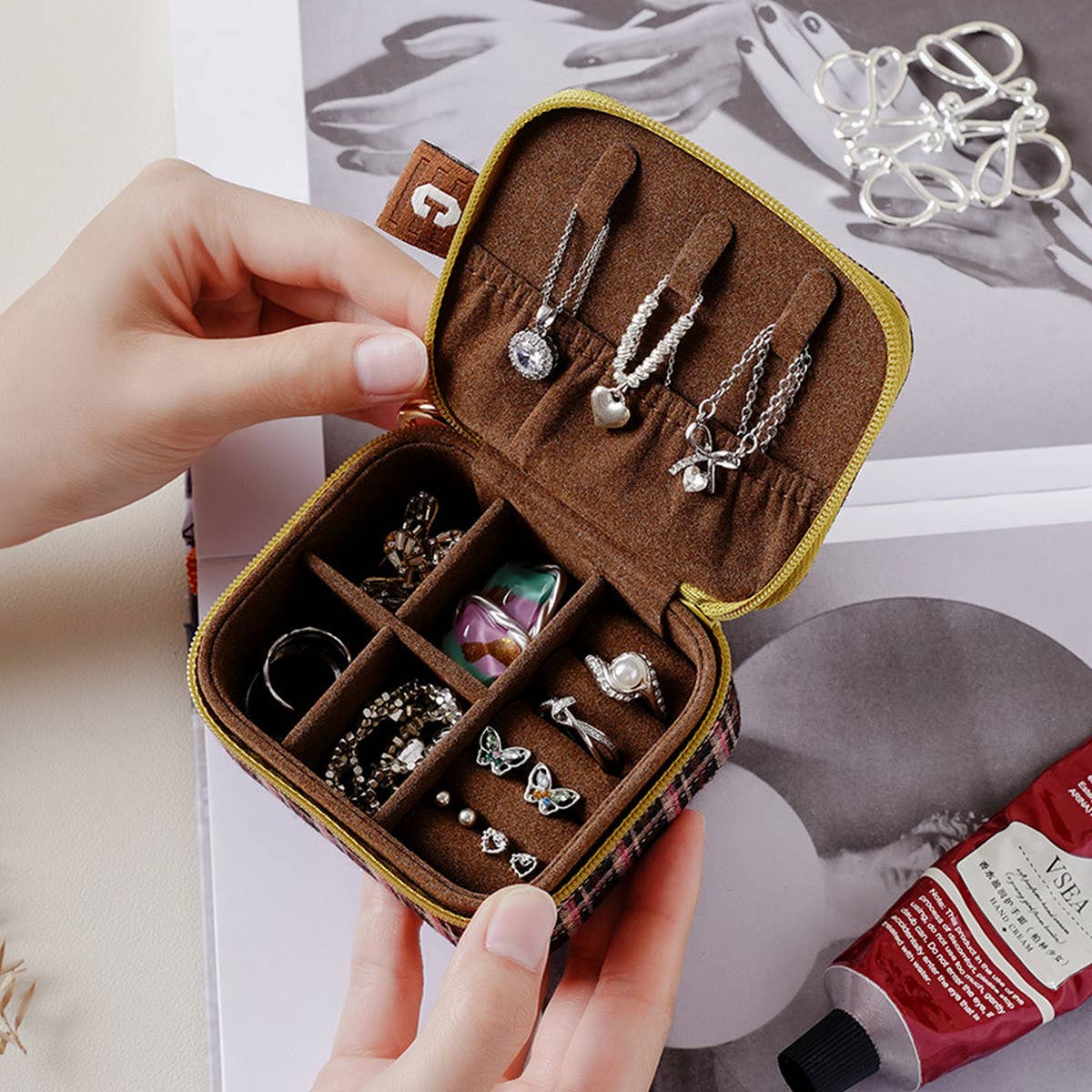 2024 NEW LATTICE PORTABLE ZIPPER STORAGE BOX_CWMM1692