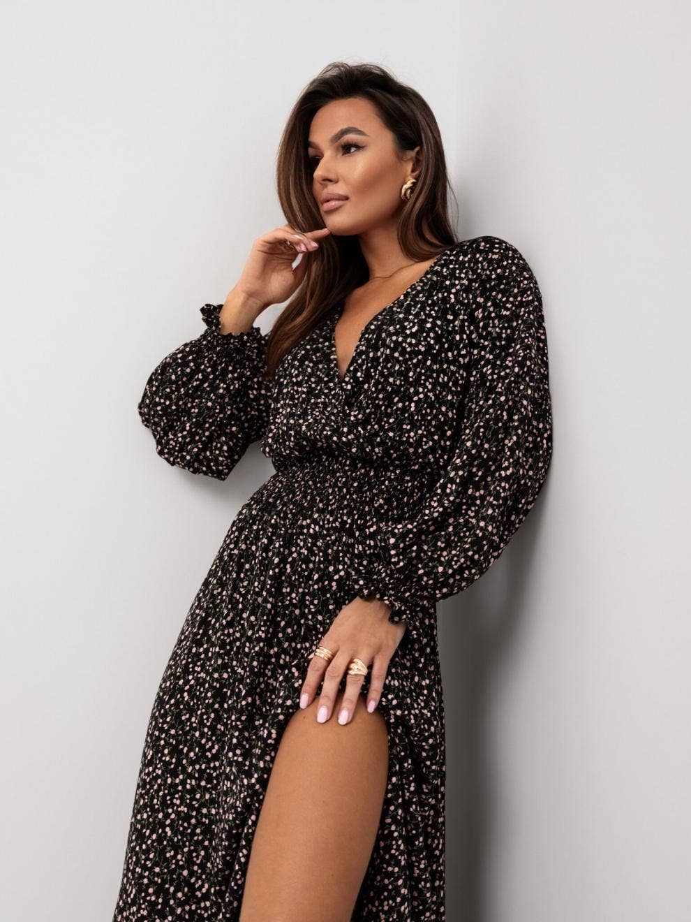 Printed V-neck lantern long sleeve slit dress