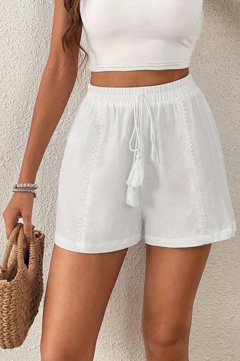 CWBSP0601_ELASTIC WAIST LACE TRIM DOUBLE POCKET SHORTS