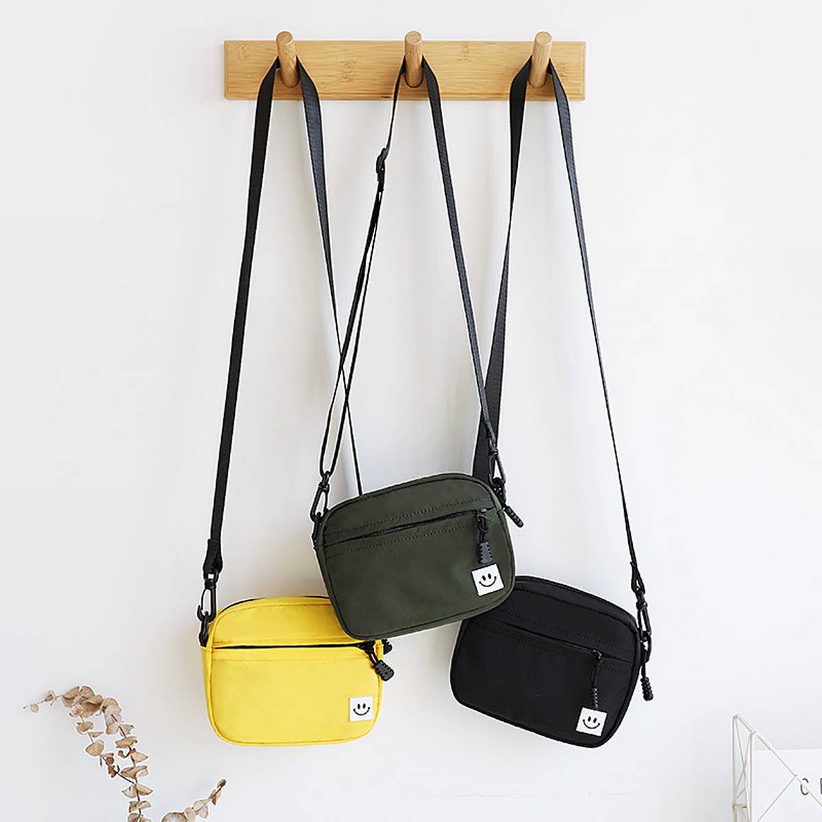 Minimalist Oxford Phone Bag for Women_CWAB5585