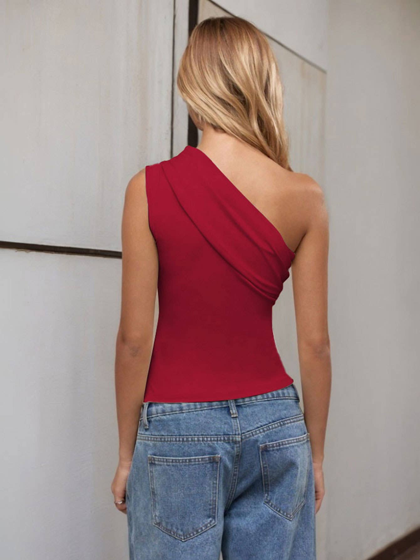 Slant neck sexy one-shoulder T-shirt