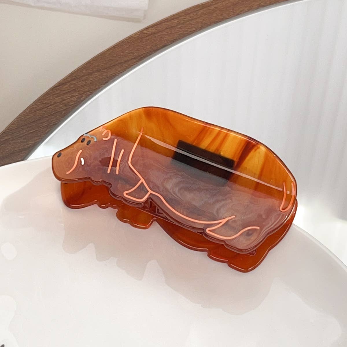 Funny cartoon abstract animal hairpin grabs