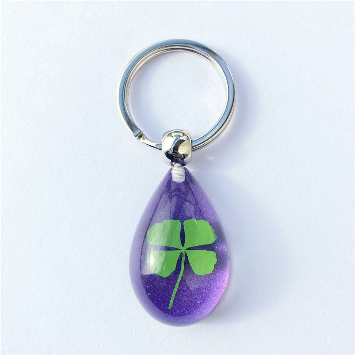 CREATIVE NEW FOUR-LEAF CLOVER LUMINOUS KEYCHAIN