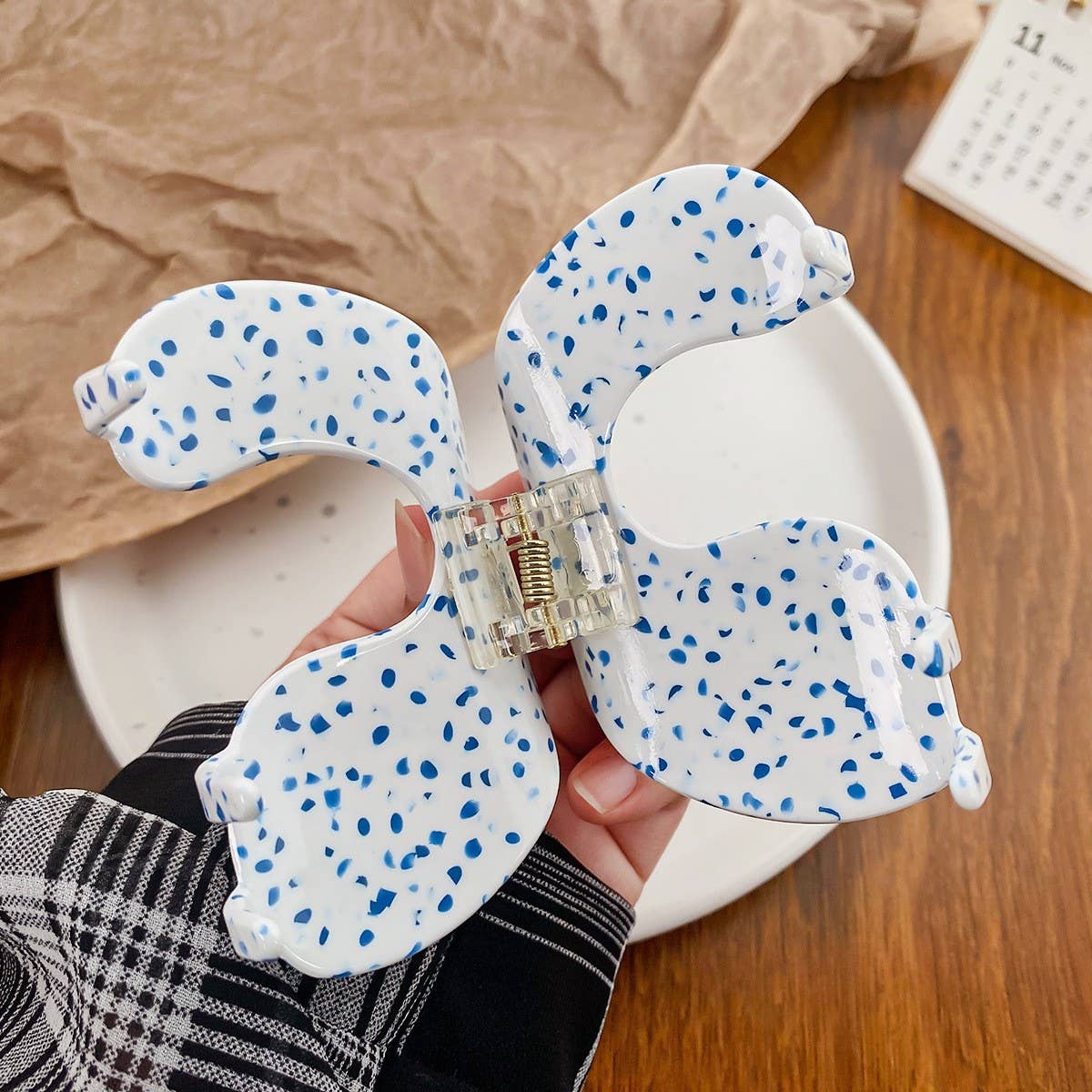 Elegant Acetate Hair Claw, Back Bun Shark Clip_CWAHA1594