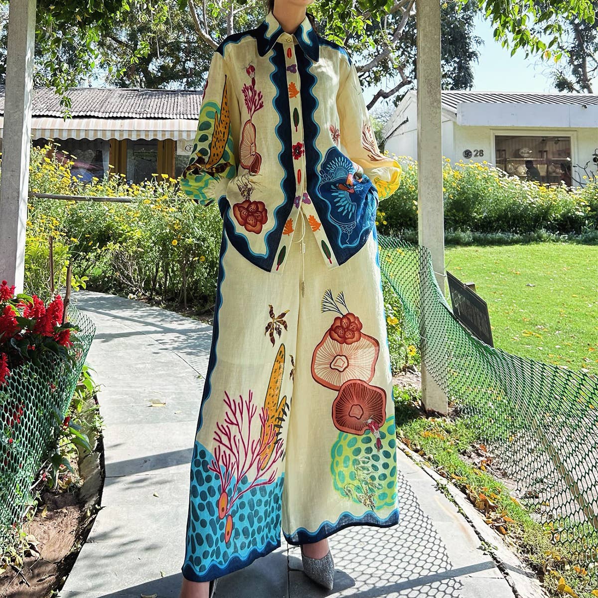 STYLISH PRINTED PUFFY SLEEVE HOLIDAY CASUAL SUIT