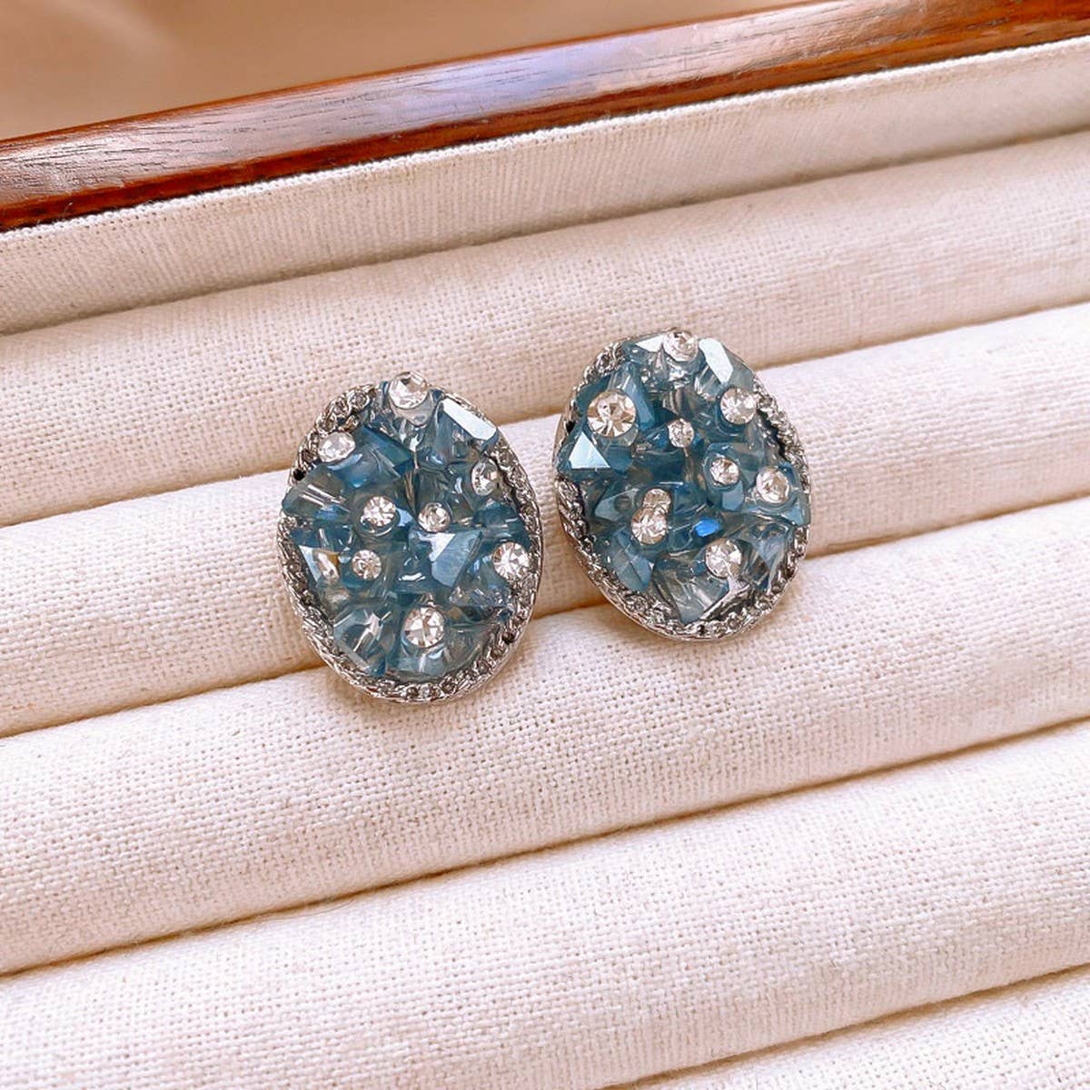 OVAL TEMPERAMENT TREND EXQUISITE EARRINGS_CWAJE2334