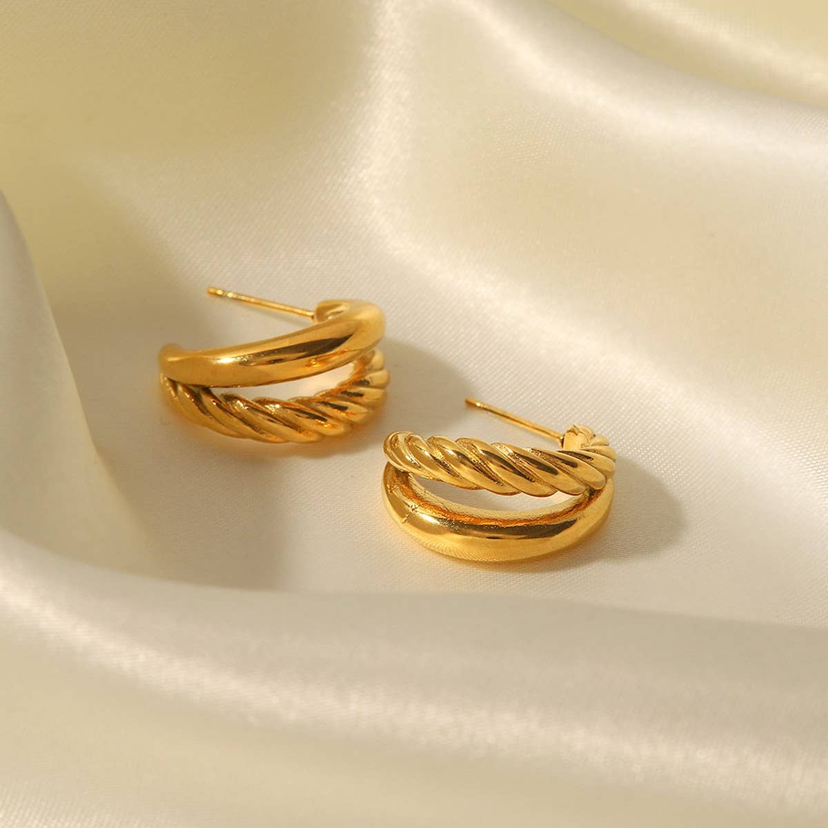 18K GOLD DOUBLE STAINLESS STEEL TWIST EARRINGS_CWASC1684