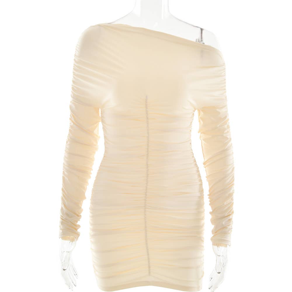 Solid-color off-the-shoulder body-hugging dress