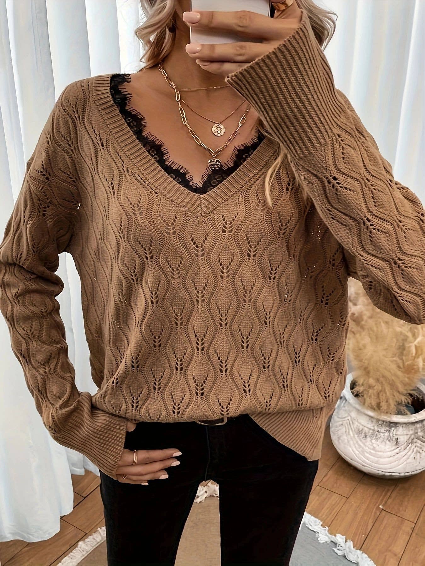 Lace edge patchwork V-neck long-sleeved sweater