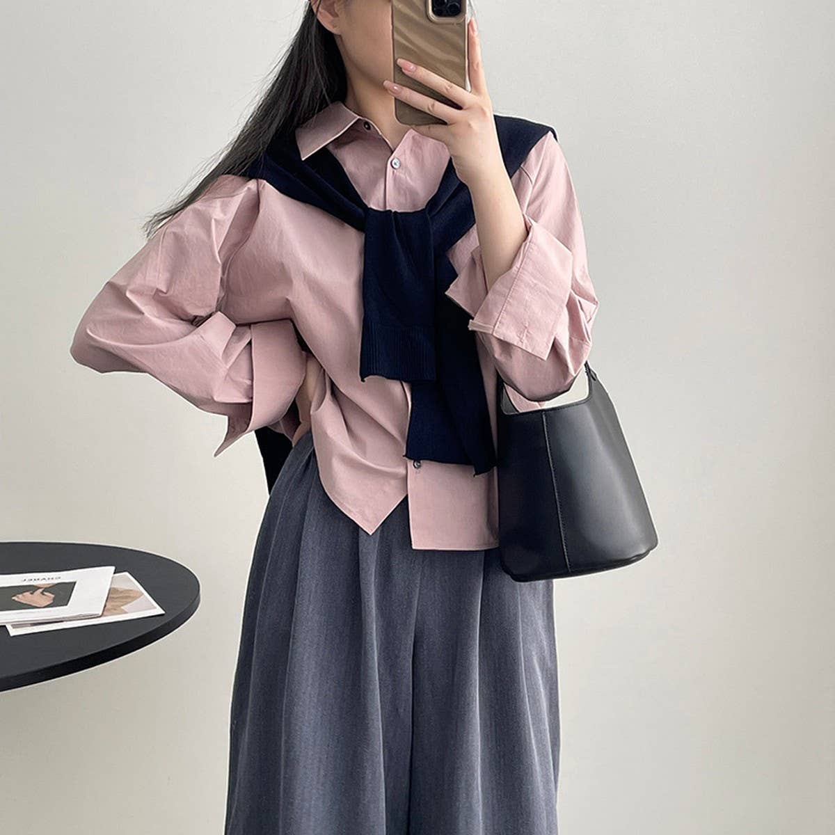 Simple solid color long sleeve short shirt