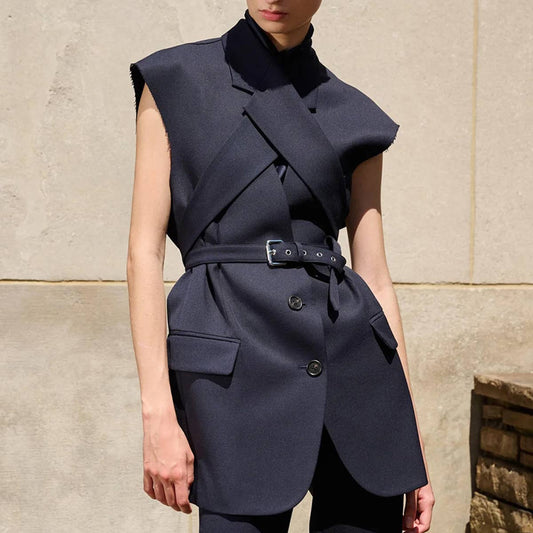 Stylish Sleeveless Blazer with Belt and Lapels_CWOCO1219