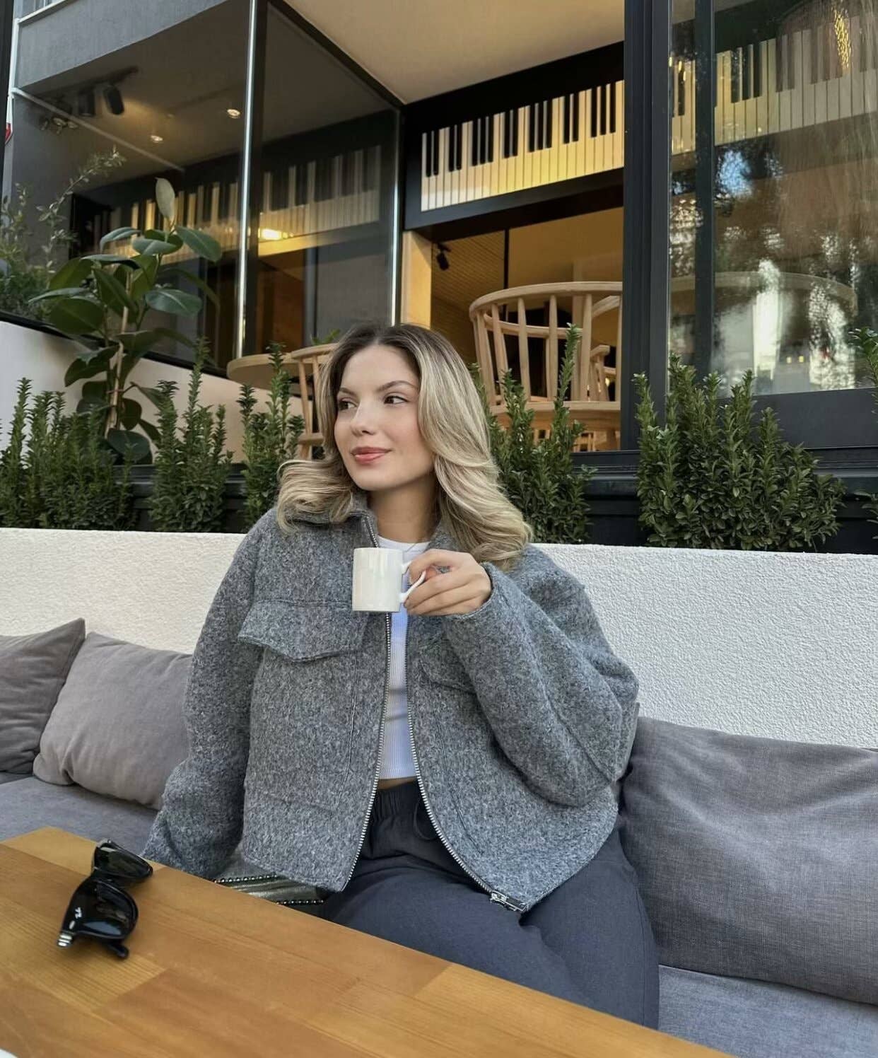 SOLID COLOR LAPEL ZIP-UP CROPPED JACKET