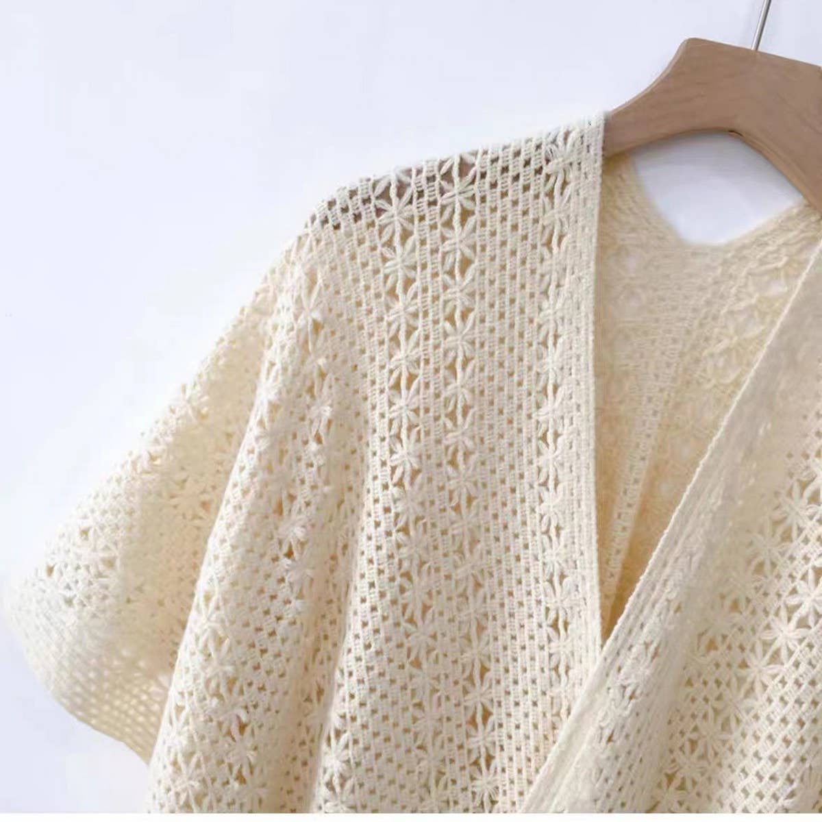 CWASC1795_VINTAGE HOLLOW KNITTED TASSEL SLIT SHAWL