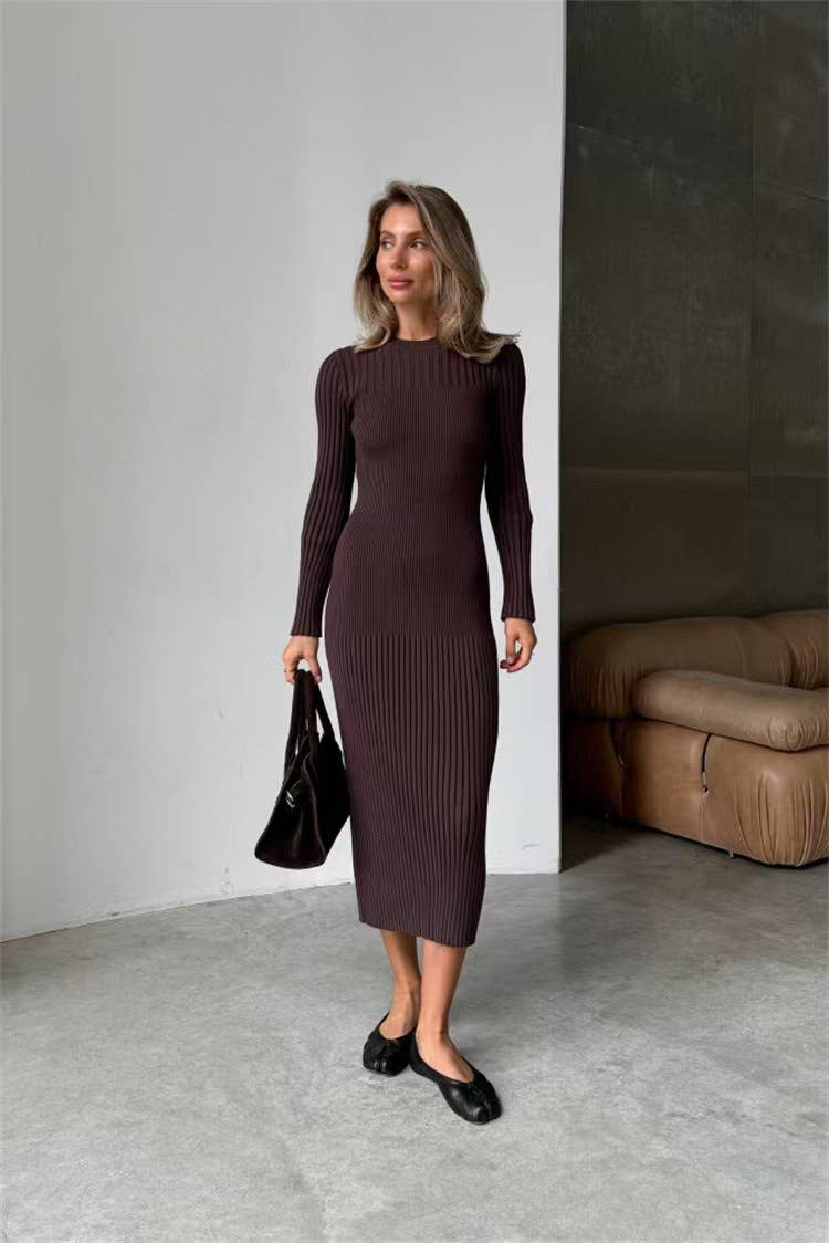 Round-neck pitted tight knitted dress