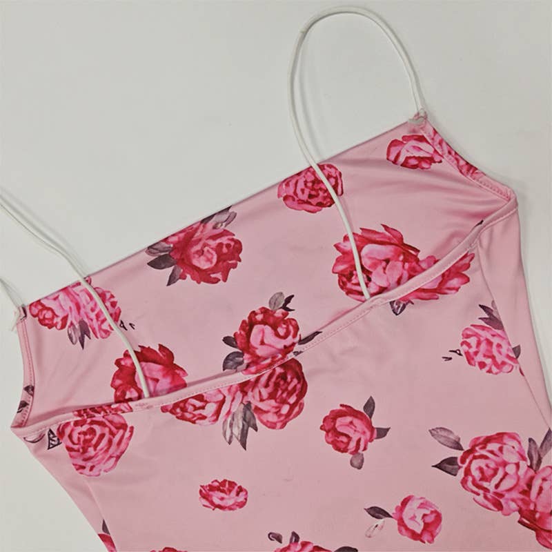 Printed halter dress that covers the buttocks