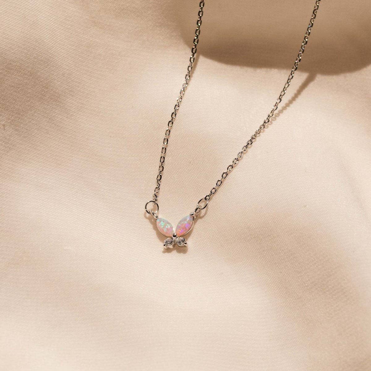CUTE GIRL BUTTERFLY TITANIUM STEEL NECKLACE