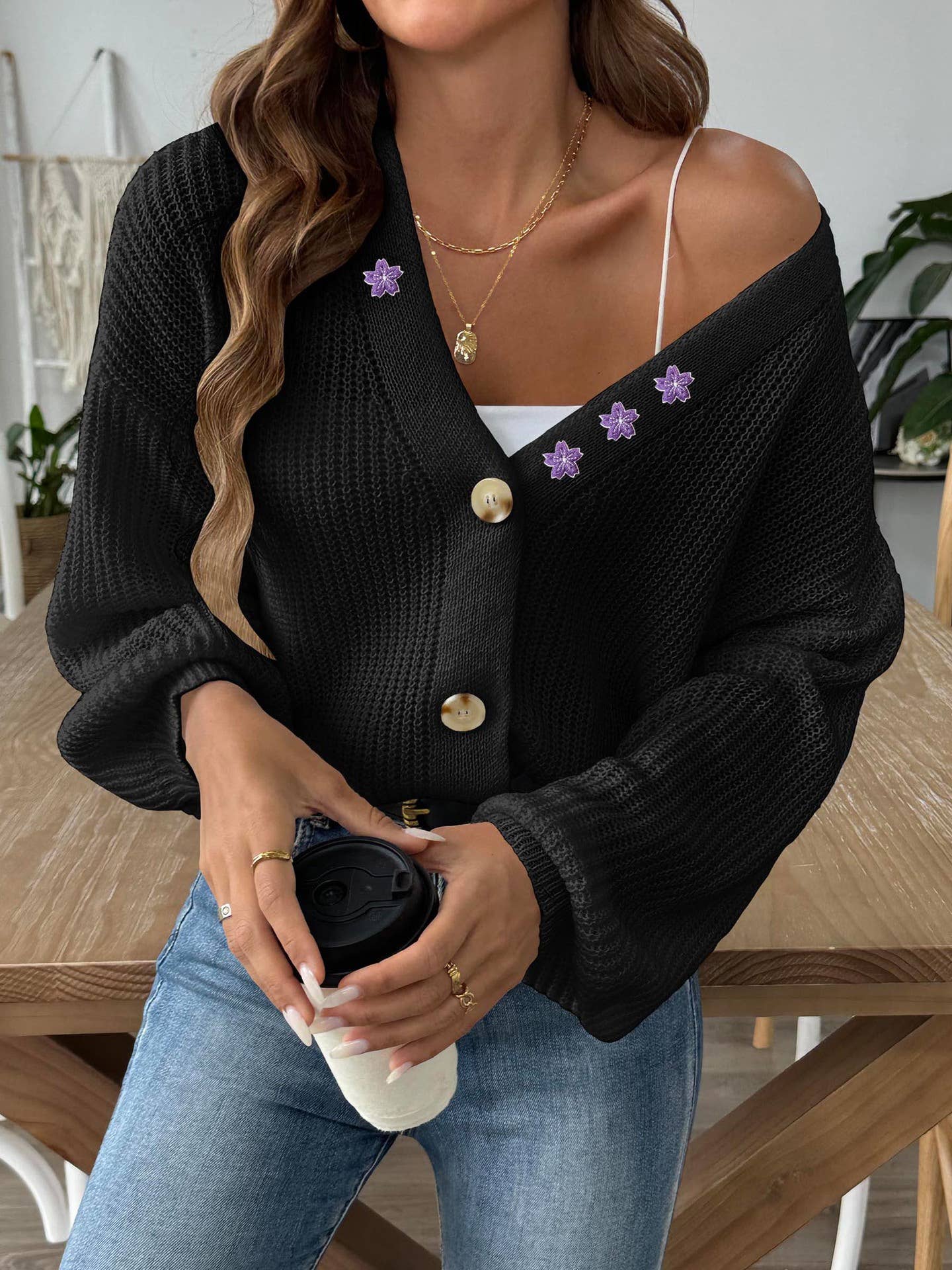 EMBROIDERED APPLIQUE SINGLE BREASTED CARDIGAN