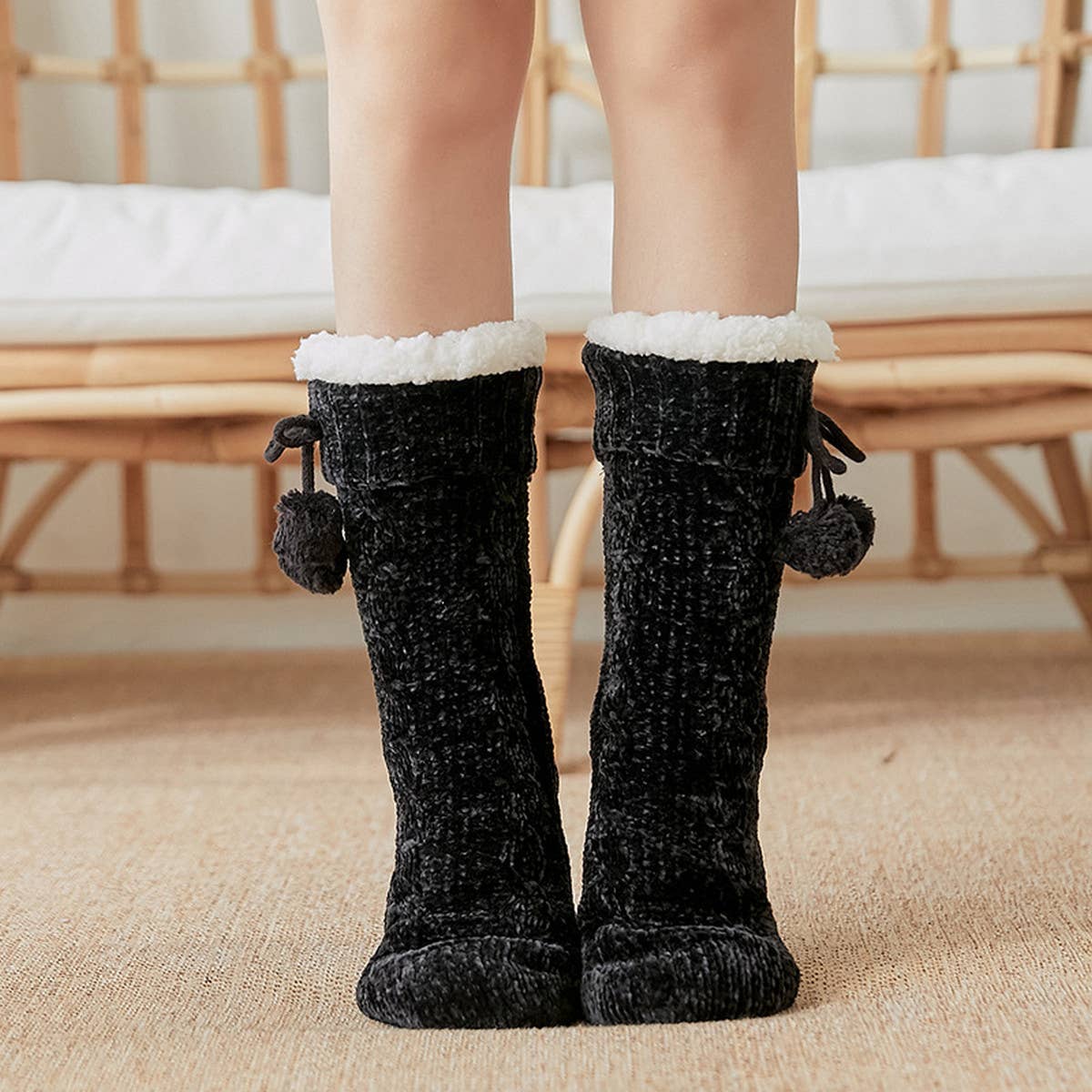 HOME LEISURE WARM PLUSH INDOOR SLIPPERS