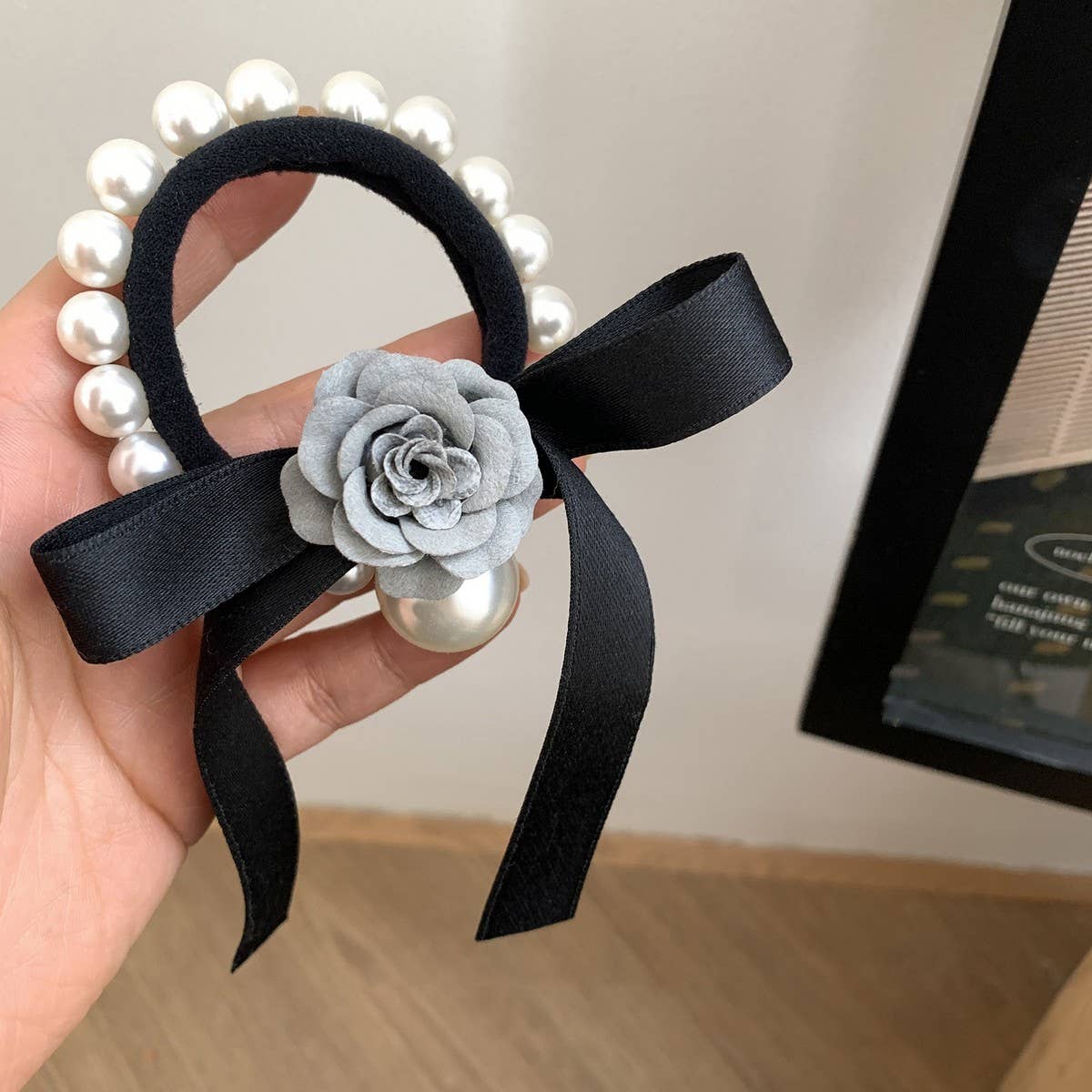 NEW FRENCH STYLE PEARL CAMELLIA HAIR ROPE_CWAHA1294