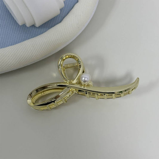 Metal pearl clip simple cold wind back head hair shark clip